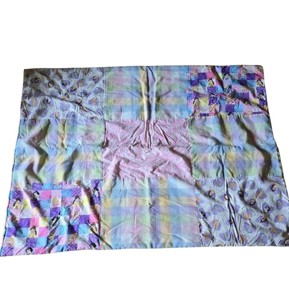 Disney female characters baby blanket hand-made‎ ~59"x45" EXCELLENT!